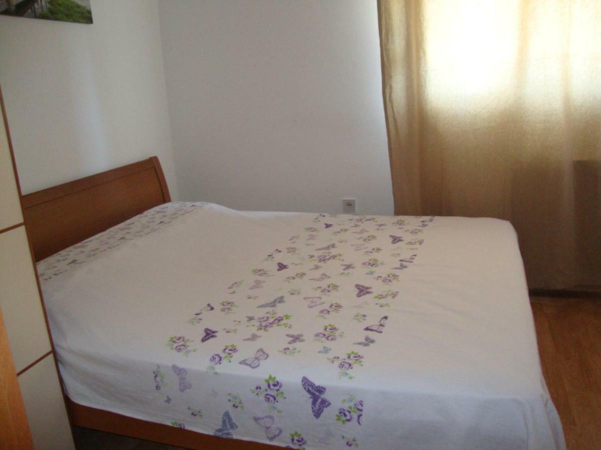 Apartment Mirta Пула Экстерьер фото